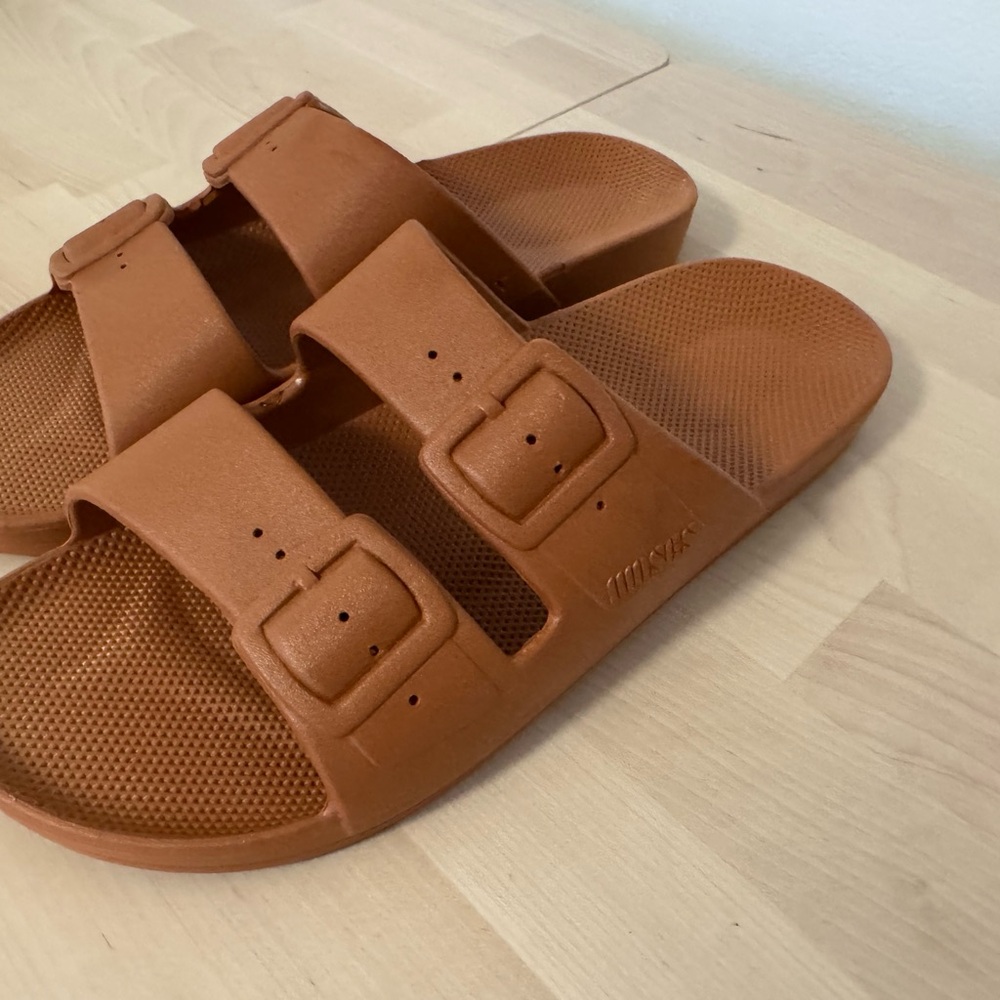 Freedom Moses EVA Sandals Toffee